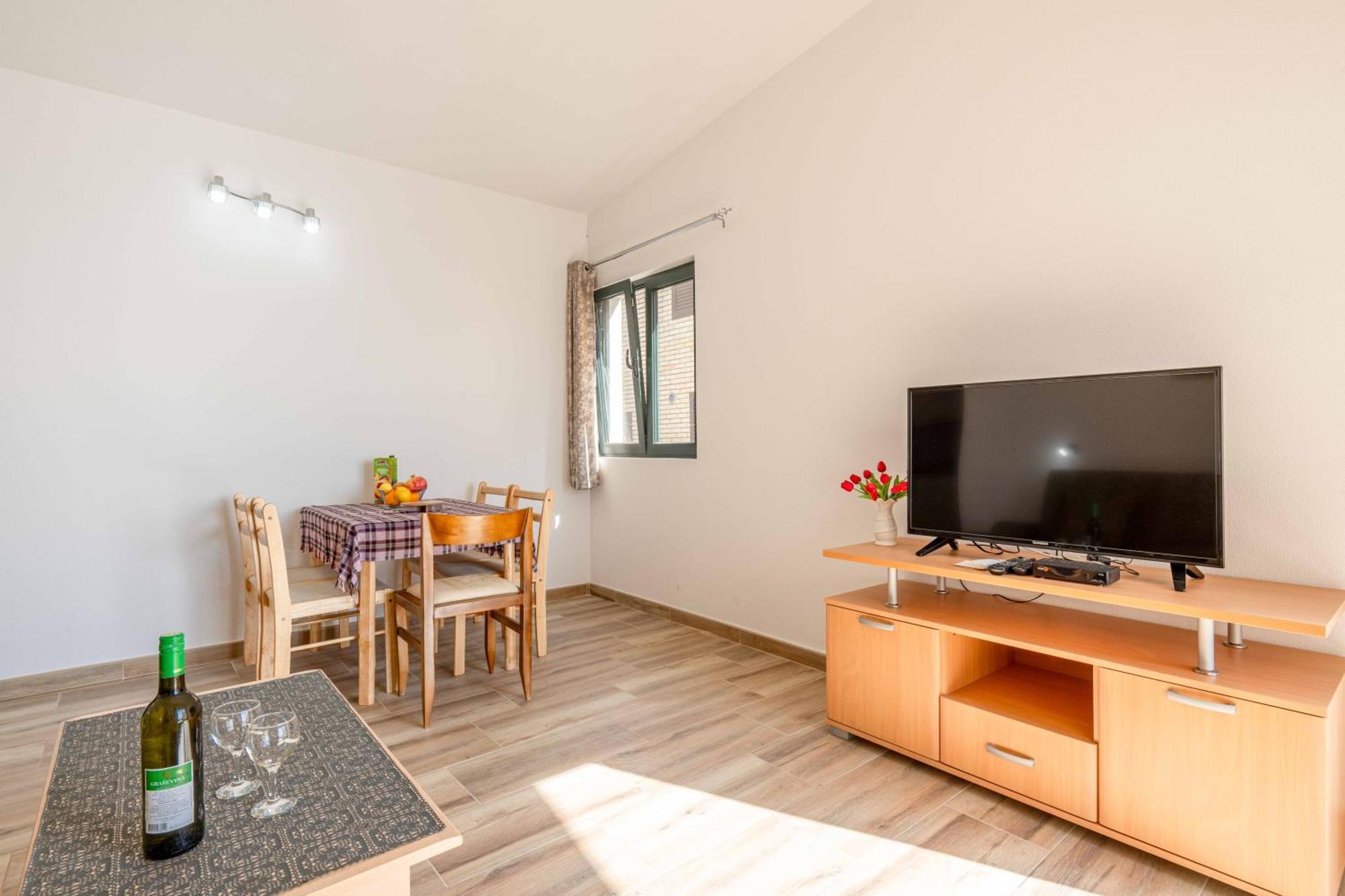 Apartmani Sonja I Branko Sutomore Ngoại thất bức ảnh